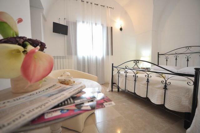 Bed and Breakfast Il Vicoletto Пульсано Экстерьер фото